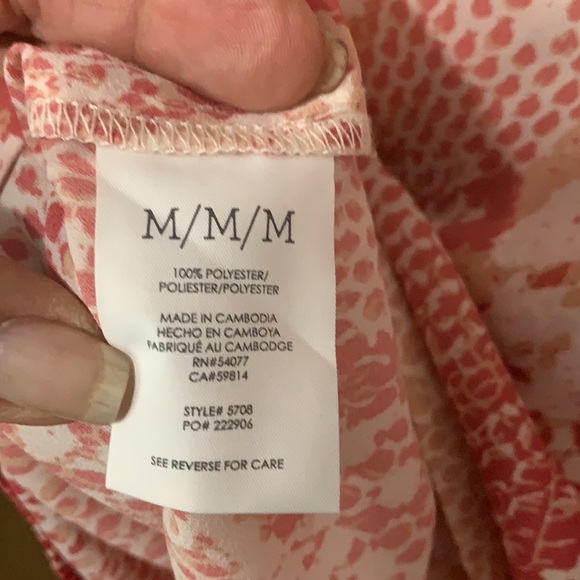 Cute lightly worn Bethany Blouse by Cabi - Picture 6 of 8